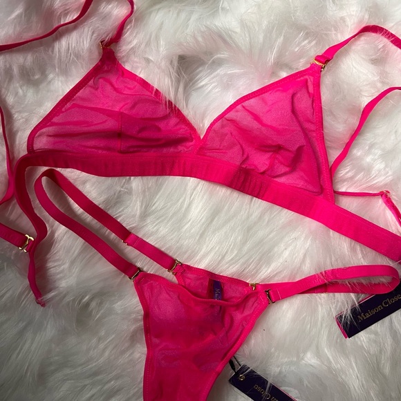 NWT Maison Close Corps à Corps Neon Pink Triangle Bra Thong and Garter Belt Set